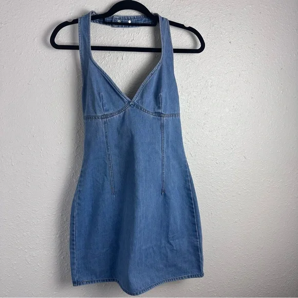 Gilli Women's Blue Denim Halter Overalls - Picture 6 of 11